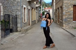 ΤΣΑΝΤΕΣ 4BAG GREEK HANDMADE ΦΩΤΟΓΡΑΦΙΖΟΝΤΑΙ ΣΤΗ ΜΗΛΙΝΑ